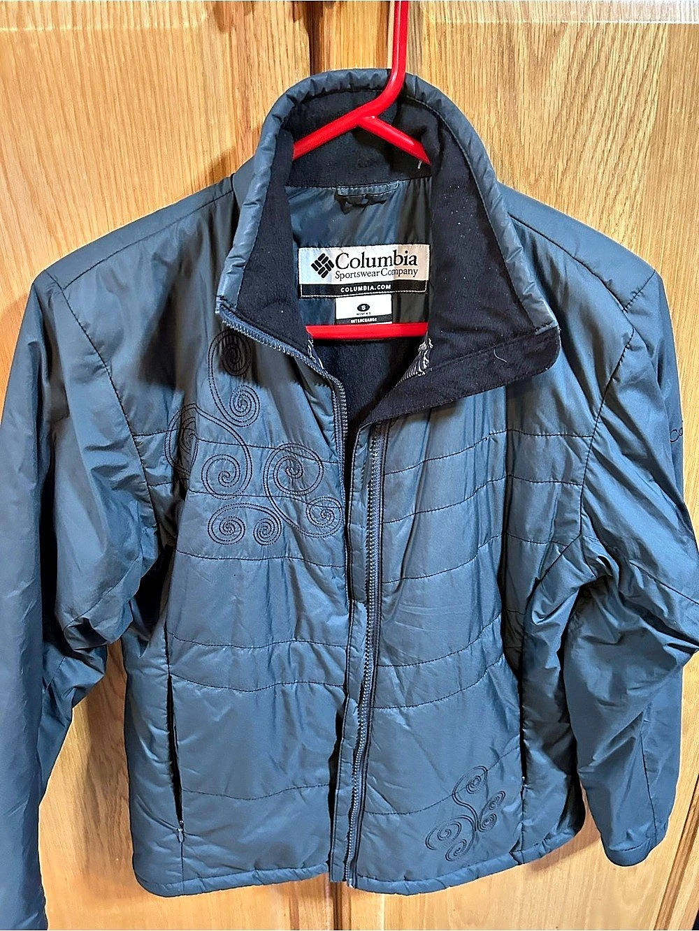 Columbia Quilted Embroidered Jacket in Blue Small